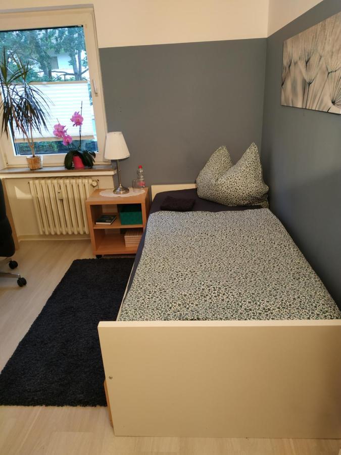 Bed & Breakfast Bonn 24 Mai Bis14 Juni Mit Hund In Der Wohnung Εξωτερικό φωτογραφία